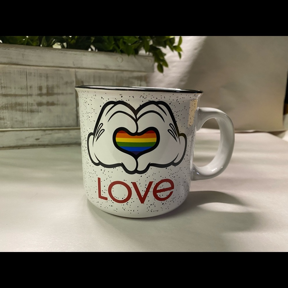 NWT DISNEY Rainbow “Love” 20oz Ceramic Mug LGBTQ